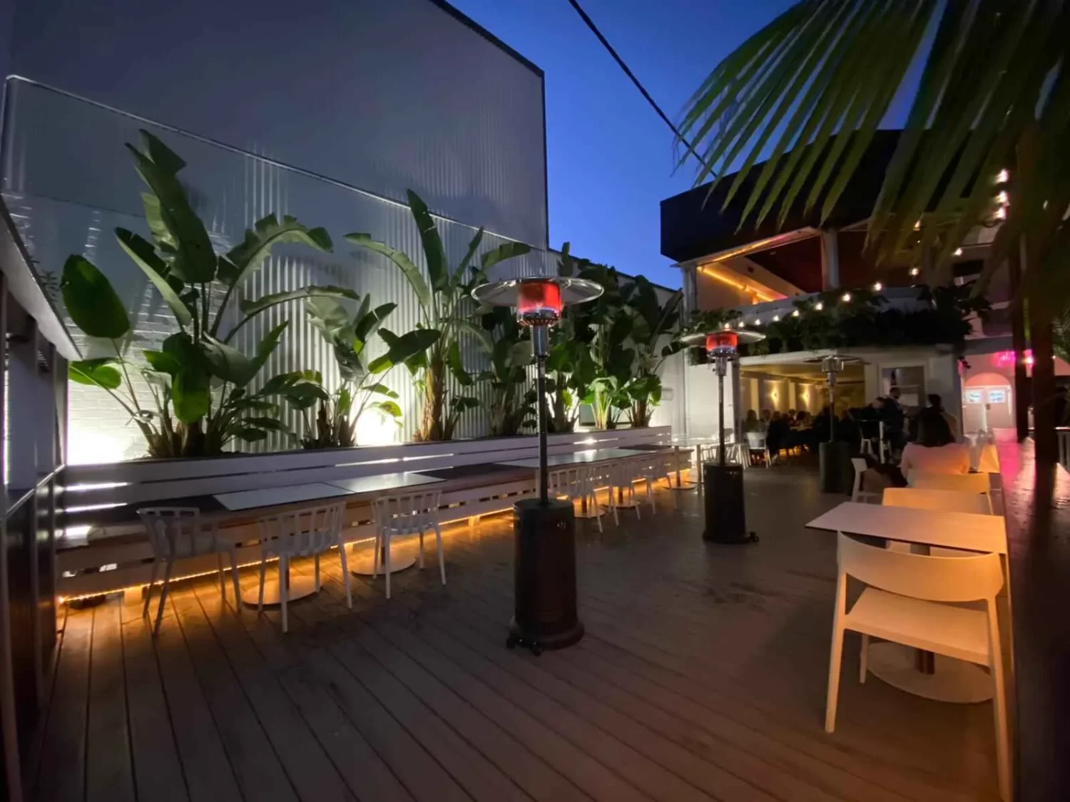 Hello-Gorgeous-Bar-in-Brisbane-Outdoor-Heaters-for-Rent