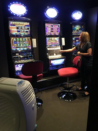 air conditioning rental at pokies room world square